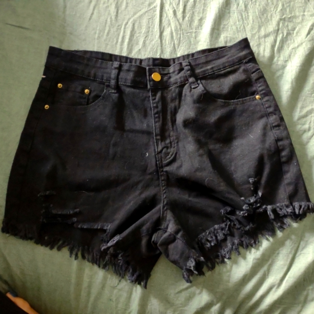 Women's New Black Large high waisted distressed stretchy shorts